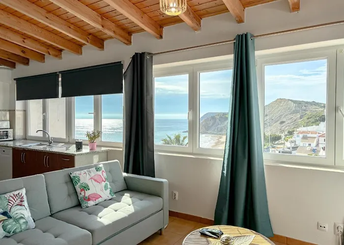 Refugio Na De #1947 * Бургау